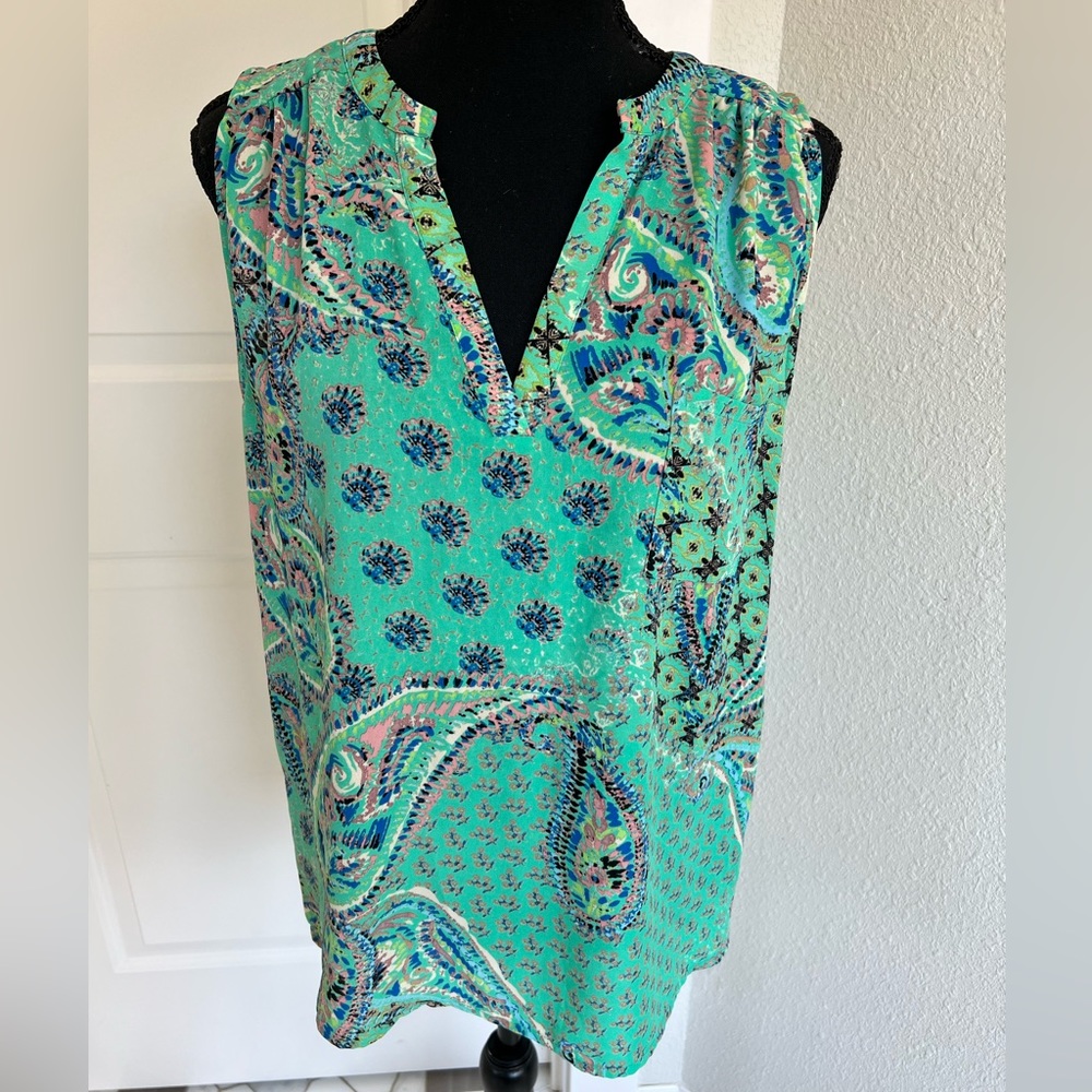Collective Concepts - Split Neck Sleeveless Blouse